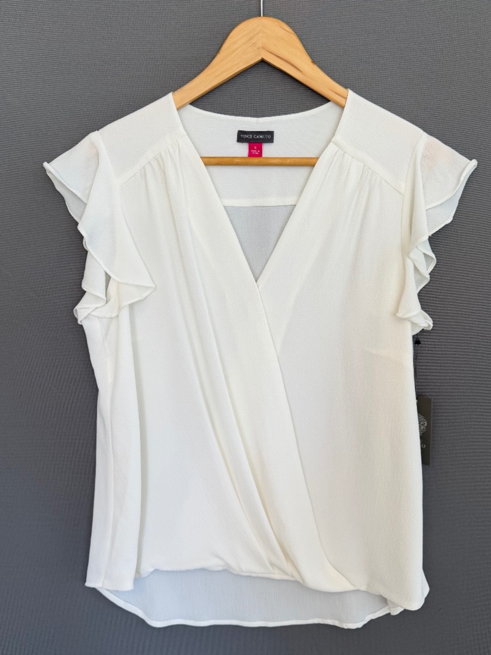 VINCE CAMUTO Women’s Small Pearl Ivory Spring Safari Flutter Sleeve Top NEW